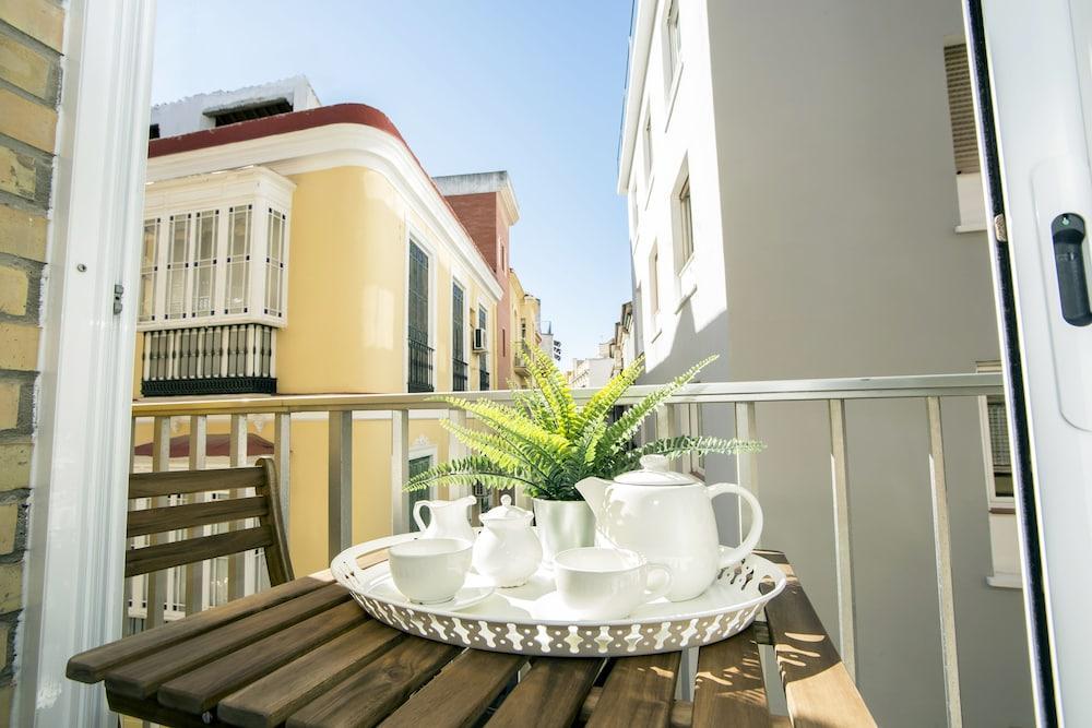 Exclusive Apartments Street Beatas マラガ エクステリア 写真